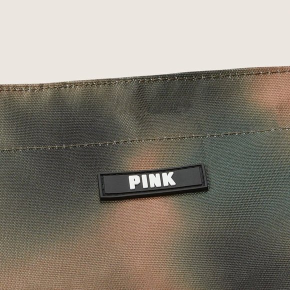 💥💥VICTORIA'S SECRET VS PINK Weekender Tote💥💥 - Picture 3 of 4